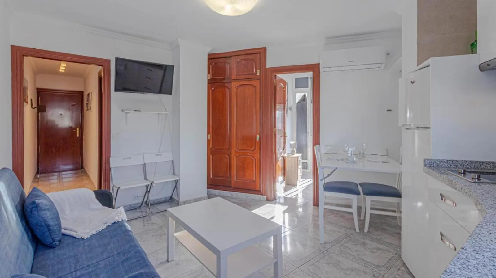 797 Holiday Rentals - Piso en Puerto Marina a 1 min de la playa Benalmádena