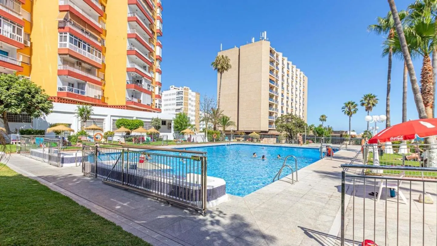 797 Holiday Rentals - Piso en Puerto Marina a 1 min de la playa Benalmádena